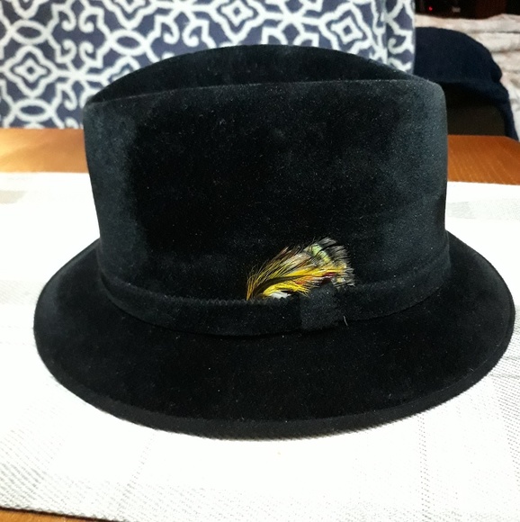 Hat - Picture 2 of 4